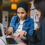 إليك أبرز النصائح العملية للمتداولين في سوق الفوركس، سواء كنت مبتدئًا أو محترفًا: